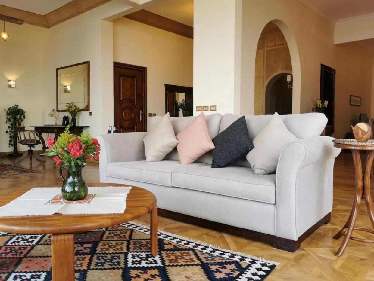 Luxury On The Nile - Zamalek Apartments Cairo Ngoại thất bức ảnh